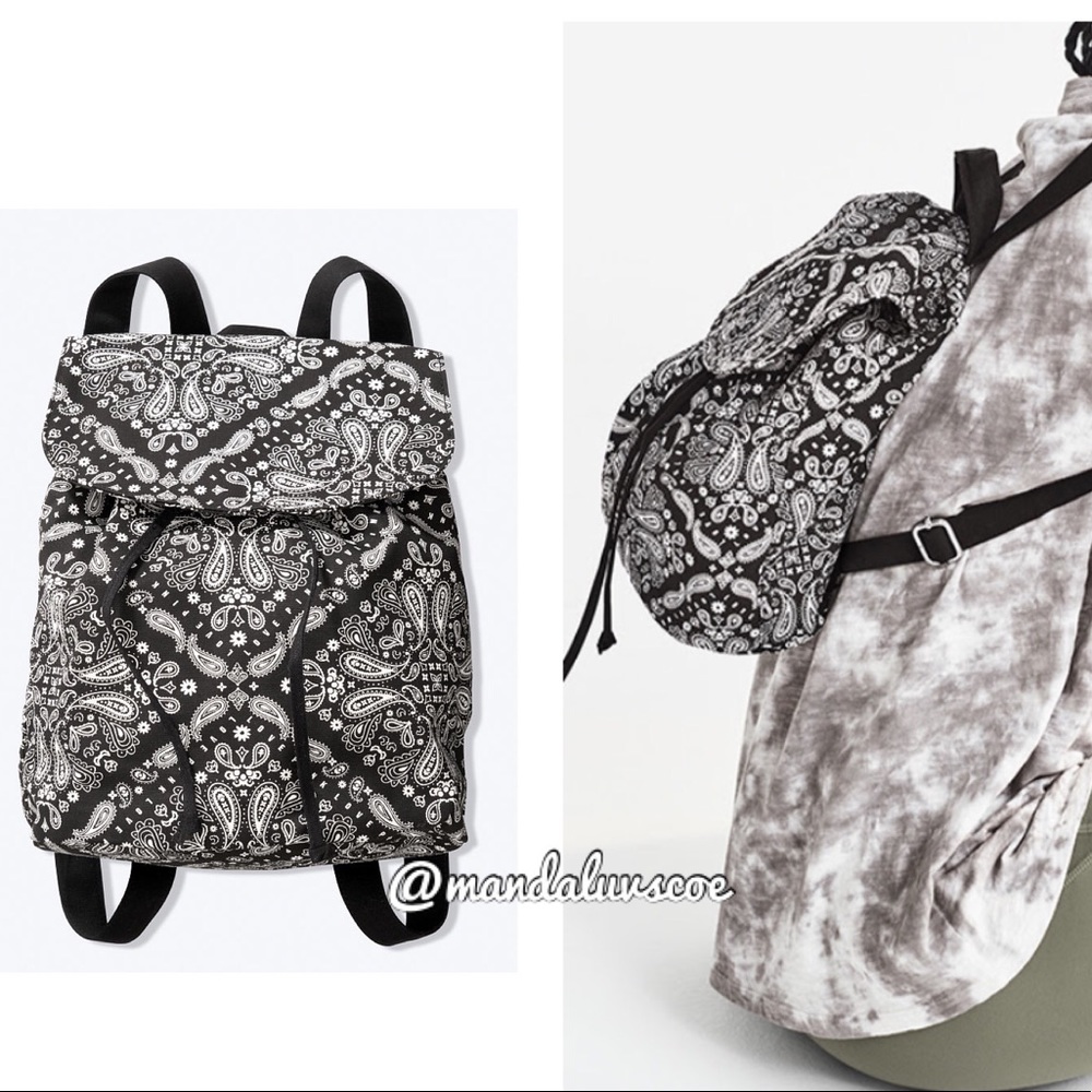 ๐VS PINK BLACK & WHITE PAISLEY BANDANA MINI PACK - Picture 3 of 8
